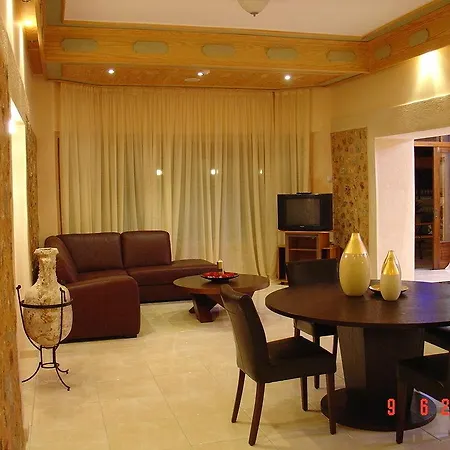Continental Hotel 2*