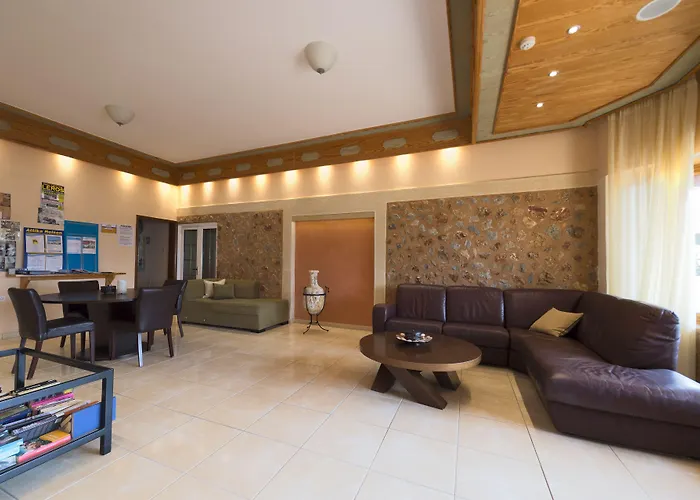 Continental 2* Masouri